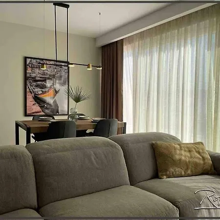 Creekville Penthouse Swieqi * Is-Swieqi